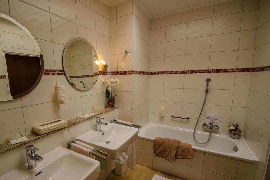 Hotel Stadt Aurich Ruang foto