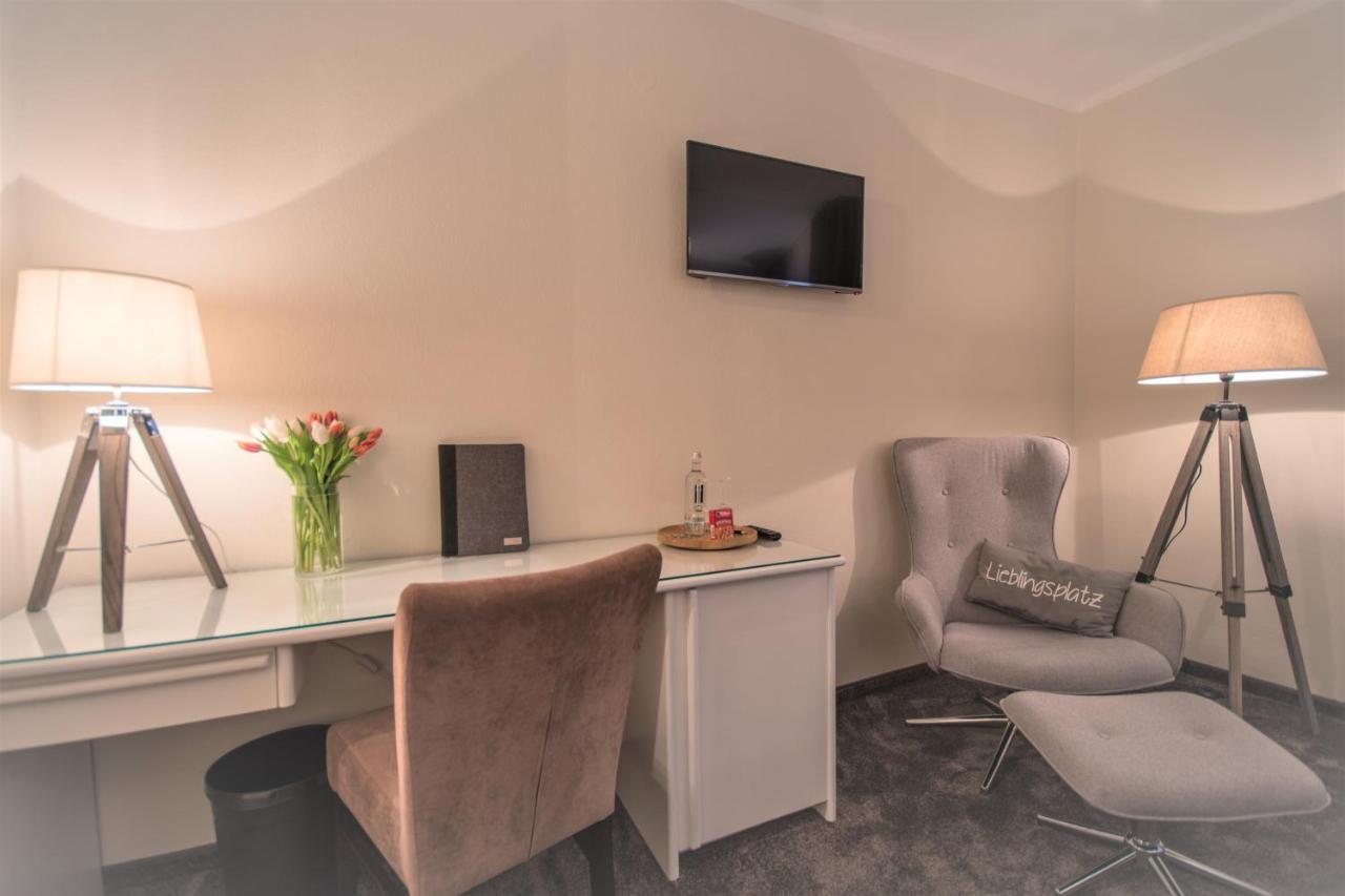 Hotel Stadt Aurich Bagian luar foto