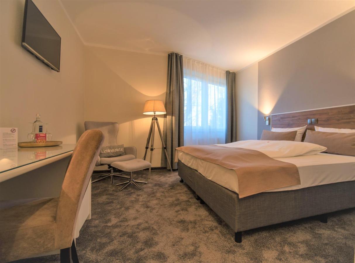 Hotel Stadt Aurich Bagian luar foto