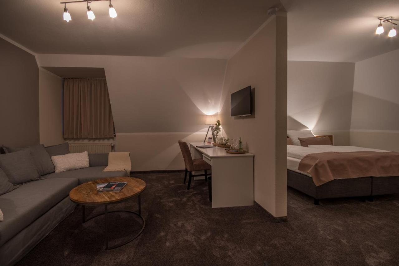 Hotel Stadt Aurich Bagian luar foto